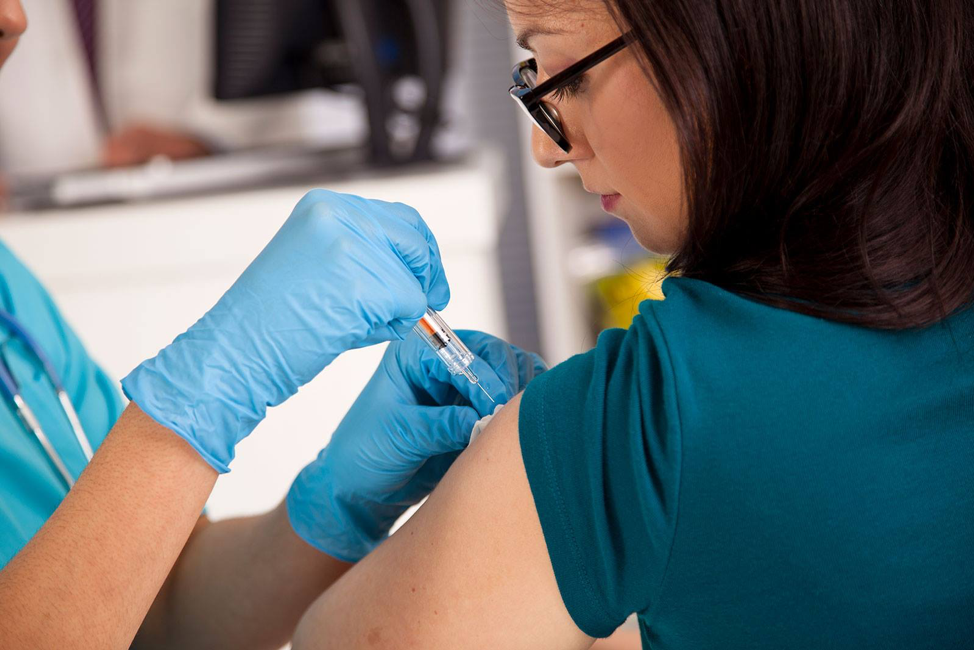 BioIQ公司致力于为独立医疗健康计划、企业雇主和政府组织提供优化健康检测及疫苗接种的服务。他们帮助普通人了解其健康风险，并提供个性化预防措施，使人们有机会主动地提高健康水平。BioIQ公司创建了一个技术平台来提供一站式的解决方案。其智能技术从根本上改变了个人与国家医疗保健系统的关系，使得医疗服务变得更加方便，医疗质量得以提升，并有助于降低医疗成本。
