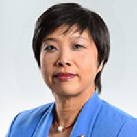 Stella Xu Headshot