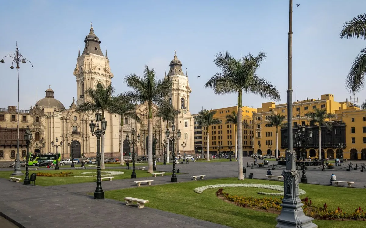 Image of a city in Peru